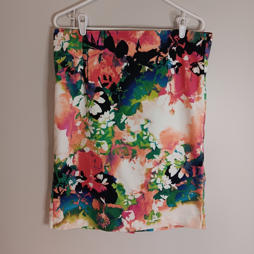 Worthington Floral Pencil Straight Skirt Sz 18 Knee Length
